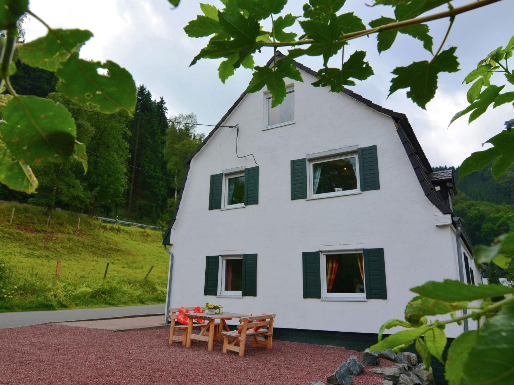 Fabulous Holiday Home In Olsberg Near Ski Area Elpe Exteriör bild